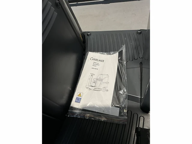 Kremer - kr fr 70 - zelfrijdende veegmachine - afbeelding 16 van  17