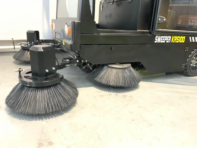 Kremer - krs 100 - zelfrijdende veegmachine - afbeelding 10 van  24