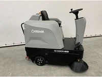 Kremer - kryzs4 opzit veeg machine - zelfrijdende veegmachine - afbeelding 7 van  10