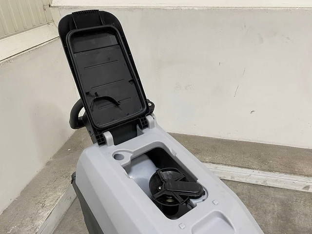 Kremer krfl50-a vloerschrobmachine - afbeelding 8 van  29