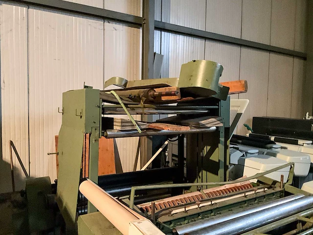Kreunert rollen afwikkelmachine voor rollen zonder kern (ideaal in verpakkingsindustrie) - afbeelding 12 van  19