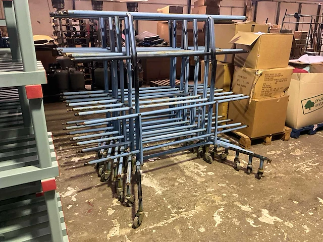 Kreuz meubelkarren (7x) - afbeelding 1 van  5