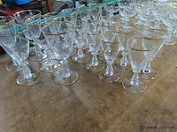 Kristallen glasservies +-42stuks - afbeelding 2 van  4