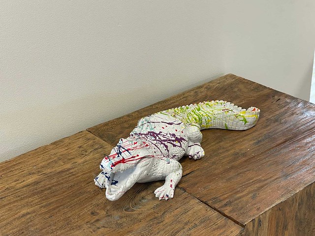 Krokodil wit splash l44cm - afbeelding 1 van  2