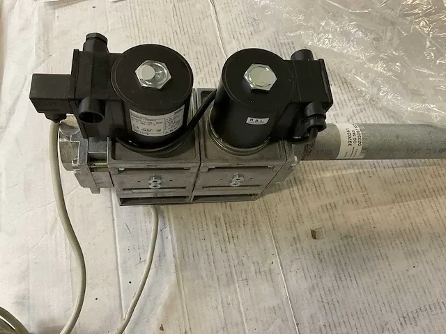 Krom schroder cg340r01-vt2wf1z gas regelblok - afbeelding 6 van  8