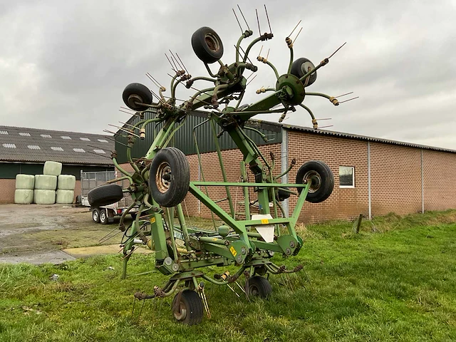 Krone kwt 10 50 8x7 hooischudder - afbeelding 18 van  19