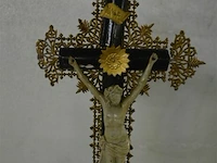 Kruis met stolp - licht beschadigd - afbeelding 3 van  4