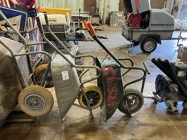 Kruiwagen (2x) - afbeelding 1 van  4