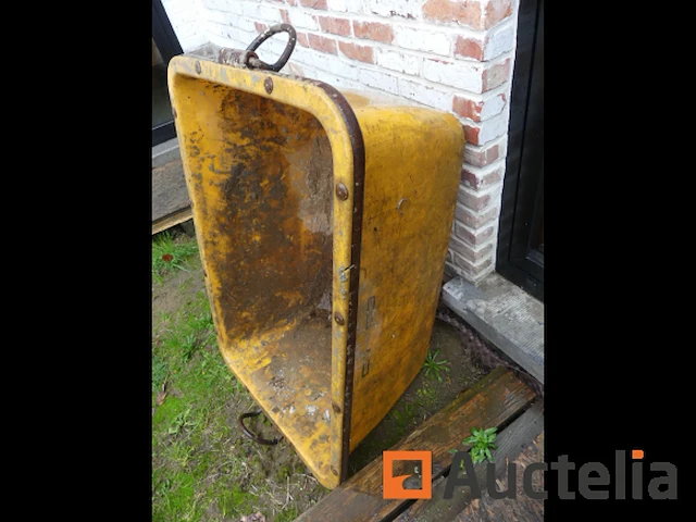 Kruiwagen en kraanbak - afbeelding 7 van  7