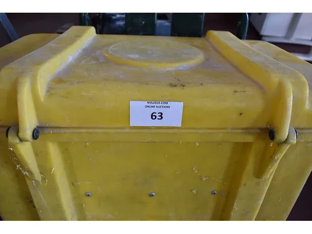 Kruiwagen, gele pvc koffer met gerief (2,3) - afbeelding 2 van  7