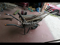 Kruiwagen, houweel, hooivork, schop,... - afbeelding 3 van  4