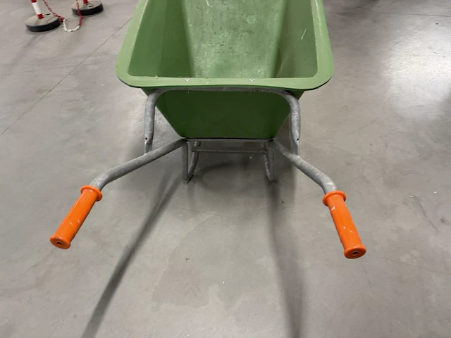 Kruiwagen met dubbele wielen - afbeelding 2 van  4