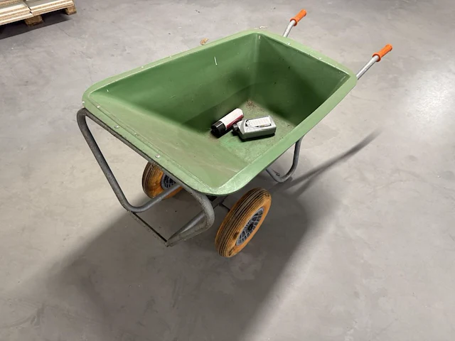 Kruiwagen met dubbele wielen - afbeelding 3 van  4