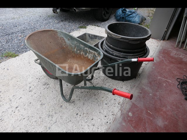 Kruiwagen, ronde schalen en rechthoekige schalen - afbeelding 1 van  9