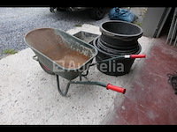 Kruiwagen, ronde schalen en rechthoekige schalen - afbeelding 1 van  9