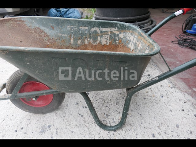 Kruiwagen, ronde schalen en rechthoekige schalen - afbeelding 3 van  9