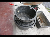 Kruiwagen, ronde schalen en rechthoekige schalen - afbeelding 4 van  9