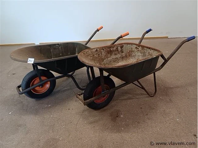 Kruiwagens - afbeelding 1 van  2