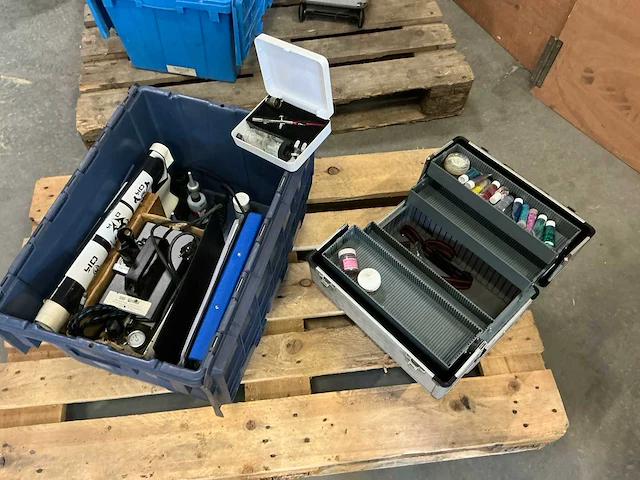 Kryolan airbrush machine - afbeelding 1 van  12