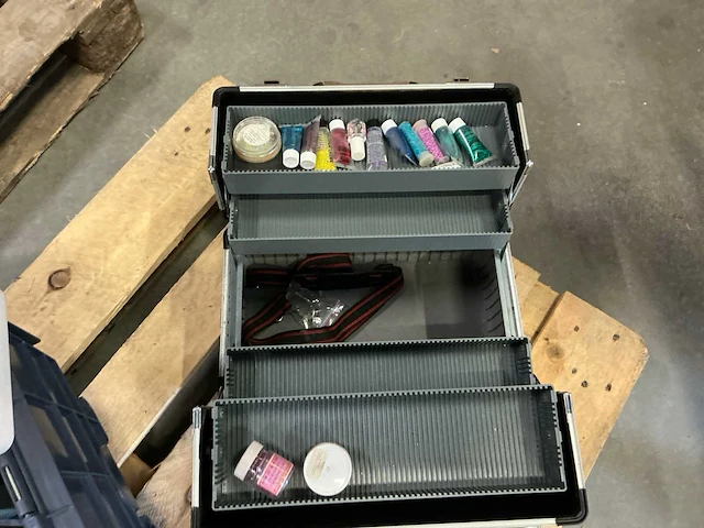 Kryolan airbrush machine - afbeelding 8 van  12