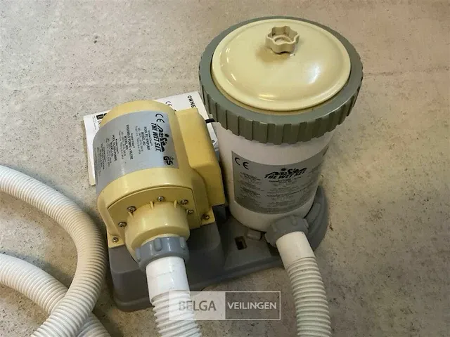Krystal clear zwembad-pomp/filter - afbeelding 1 van  5