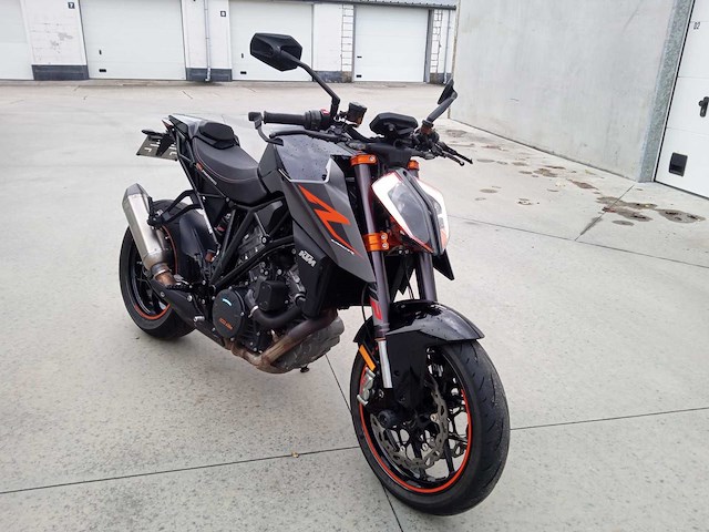Ktm - 1290 superduke r - motorfiets - afbeelding 6 van  12