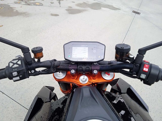 Ktm - 1290 superduke r - motorfiets - afbeelding 11 van  12