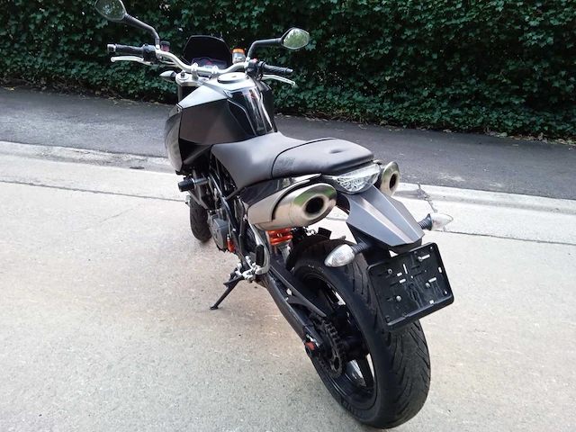 Ktm - super duke - motorfiets - afbeelding 6 van  10