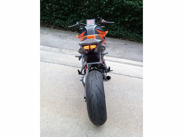 Ktm - superduke r - motorfiets - afbeelding 3 van  13