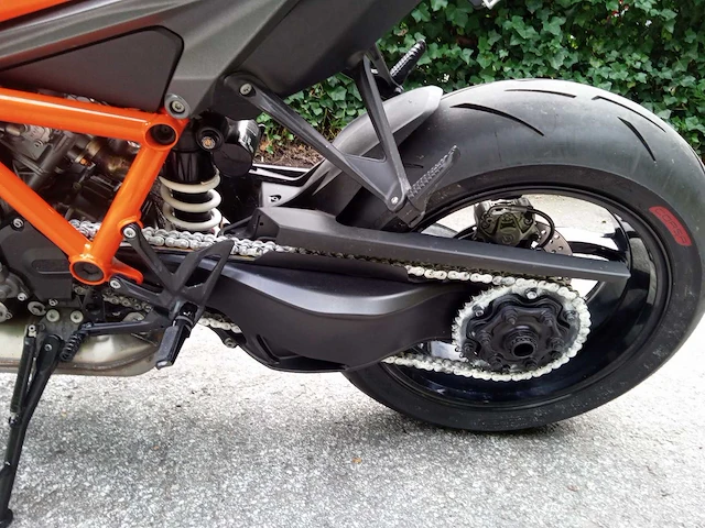 Ktm - superduke r - motorfiets - afbeelding 13 van  13