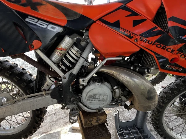 Ktm 250 - afbeelding 4 van  10