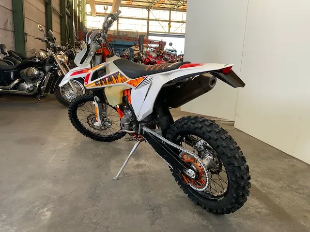 Ktm enduro 350exc-f motorfiets - afbeelding 15 van  17