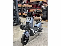 Kuba - sweet - elektrische brommer - nieuw - afbeelding 1 van  3