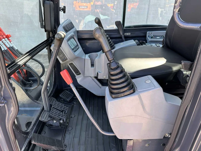 Kubota - 2014 - kx165-5 - midigraafmachine - afbeelding 29 van  44