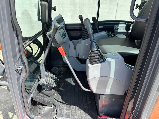 Kubota - 2014 - kx165-5 - midigraafmachine - afbeelding 31 van  46