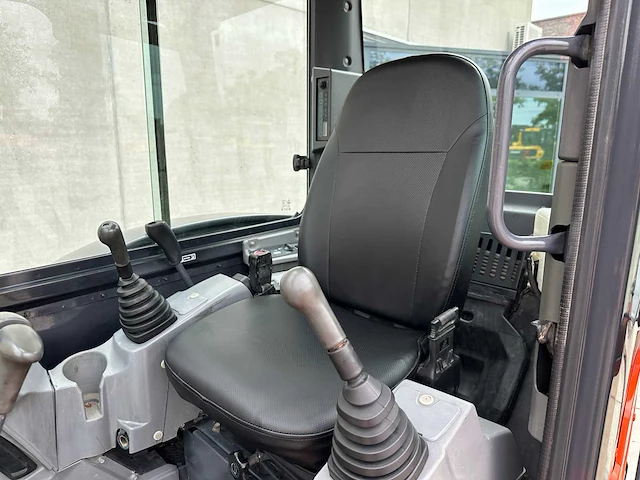 Kubota - 2015 - kx165-5 - midigraafmachine - afbeelding 27 van  43