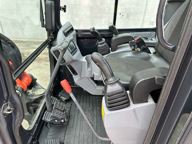 Kubota - 2018 - u36-4 - minigraafmachine - afbeelding 31 van  46