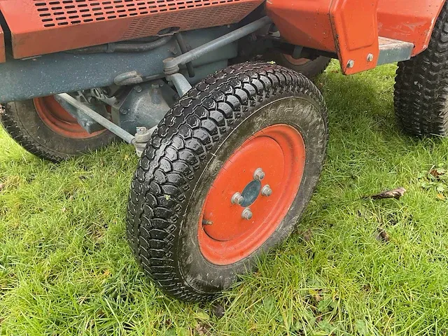 Kubota - b1502-m - 19pk 4x4 diesel tuinbouw tractor - 1980 - afbeelding 2 van  20