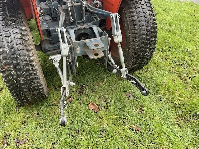 Kubota - b1502-m - 19pk 4x4 diesel tuinbouw tractor - 1980 - afbeelding 6 van  20