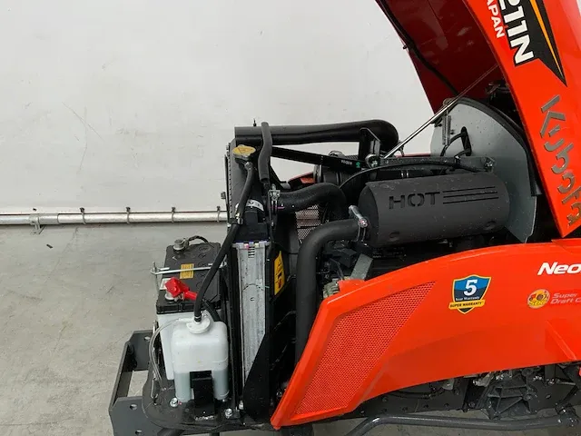 Kubota - neostar a211n tractor 4wd - afbeelding 6 van  18