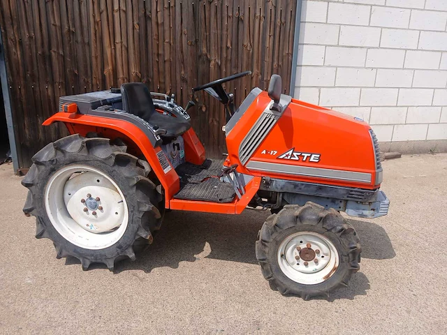 Kubota aste a17 minitractor 4wd - afbeelding 2 van  6