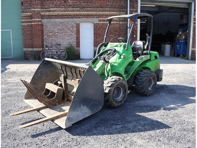 Kubota avant 640tdl - afbeelding 1 van  17