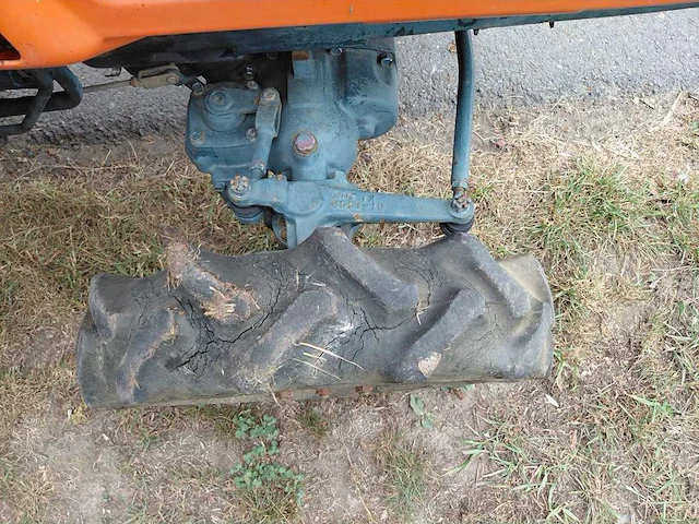 Kubota b17 vierwielaangedreven minitractor met grondfrees - afbeelding 6 van  20