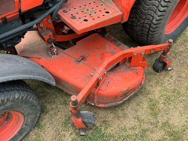 Kubota b1750 hst minitractor - afbeelding 4 van  30