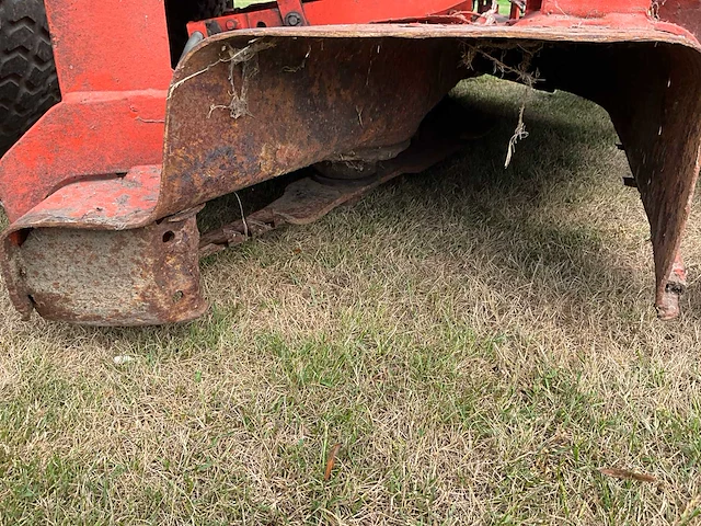 Kubota b1750 hst minitractor - afbeelding 11 van  30