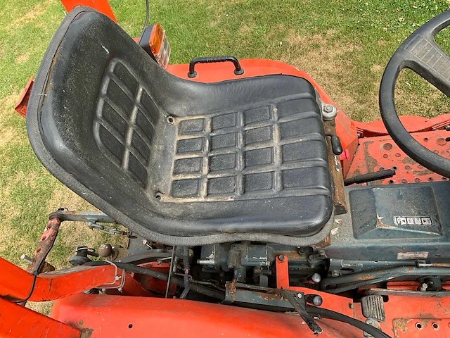 Kubota b1750 hst minitractor - afbeelding 15 van  30
