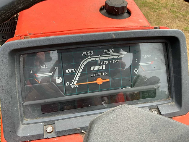 Kubota b1750 hst minitractor - afbeelding 16 van  30