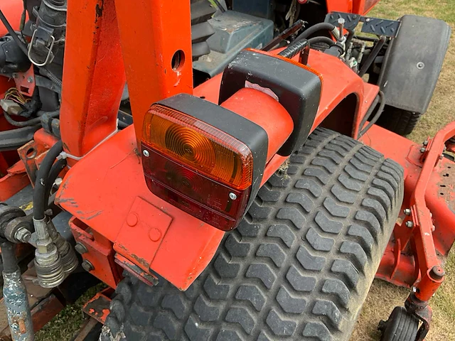 Kubota b1750 hst minitractor - afbeelding 19 van  30