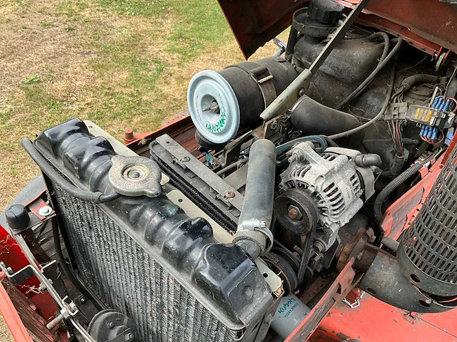 Kubota b1750 hst minitractor - afbeelding 24 van  30