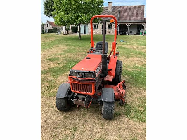 Kubota b1750 hst minitractor - afbeelding 29 van  30